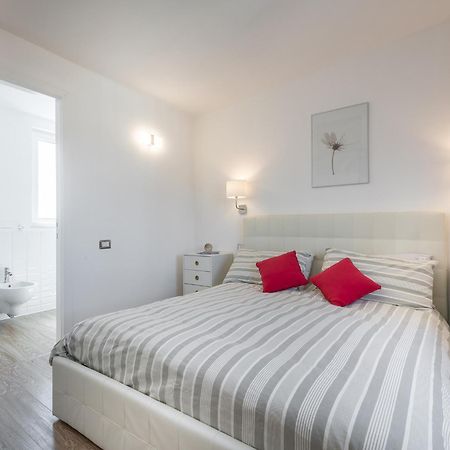 Casa Alla Marina Del Porto Di Cagliari Apartment Bagian luar foto