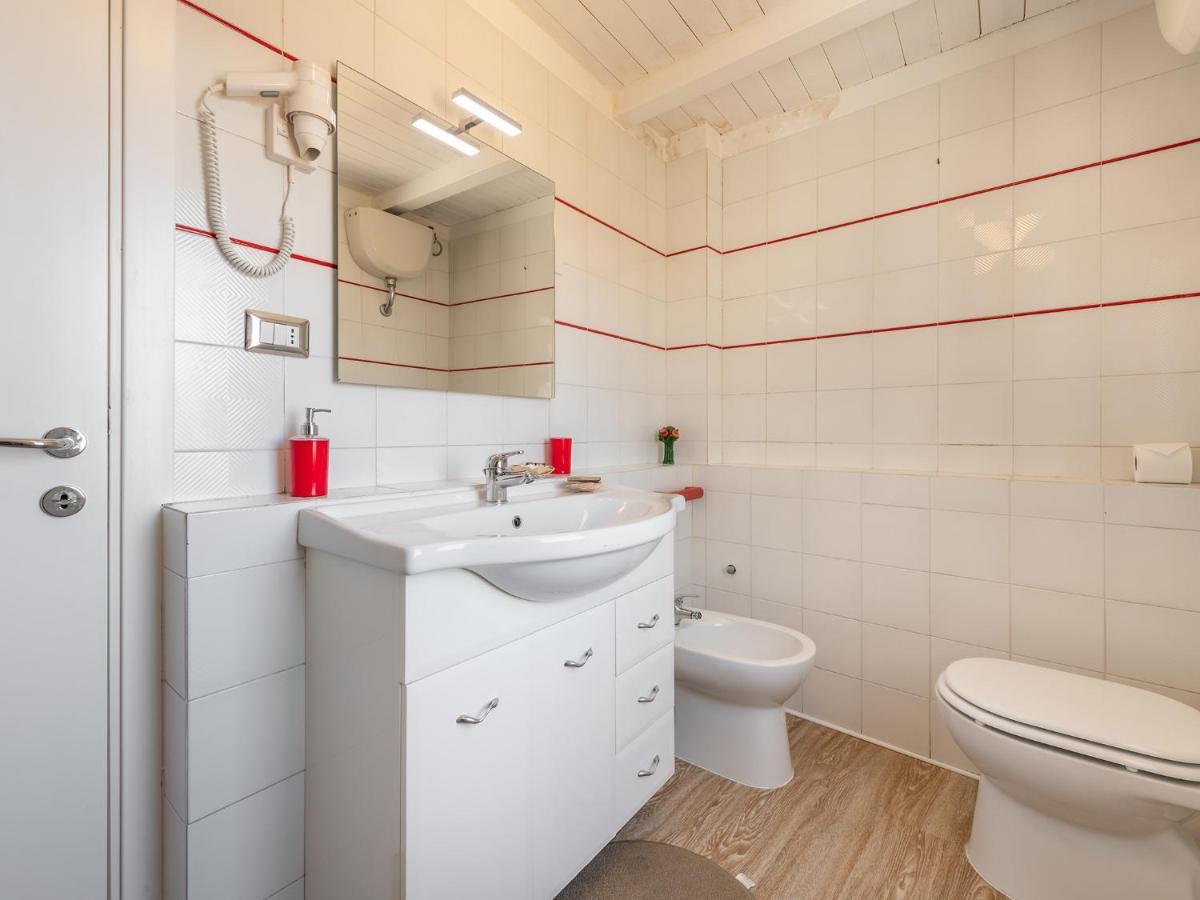 Casa Alla Marina Del Porto Di Cagliari Apartment Bagian luar foto