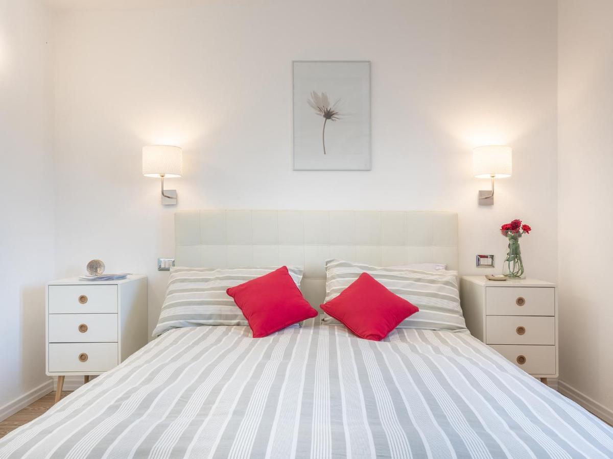 Casa Alla Marina Del Porto Di Cagliari Apartment Bagian luar foto